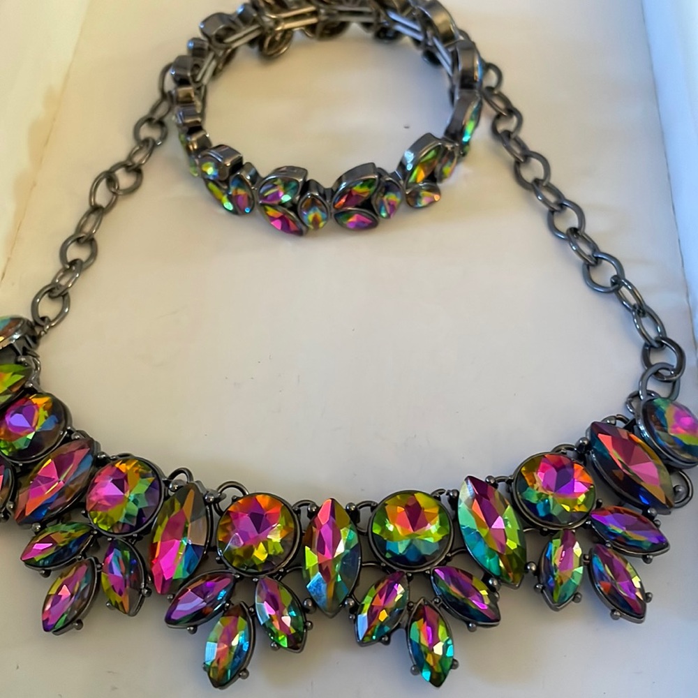 Paparazzi Jewel Necklace w/ Bracelet